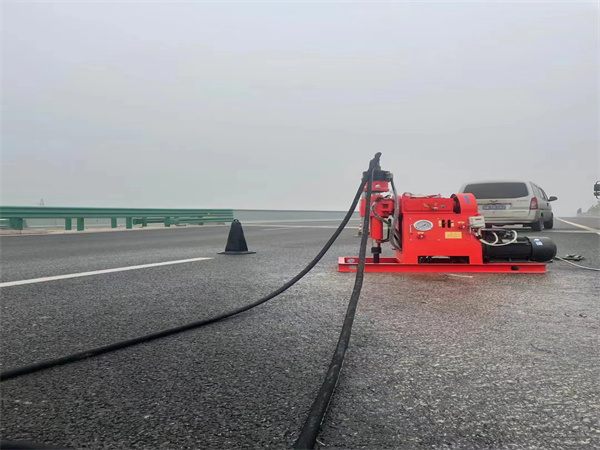 杭锦后马路路基路面开裂下沉注浆加固灌浆